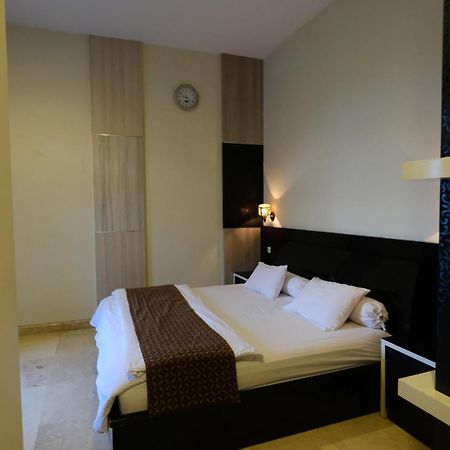 griya desa hotel&pool Sleman  Exterior foto